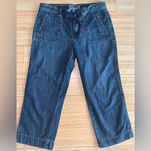 Old Navy | Women’s Tie Waist Blue Jean Capri Pants Size 6